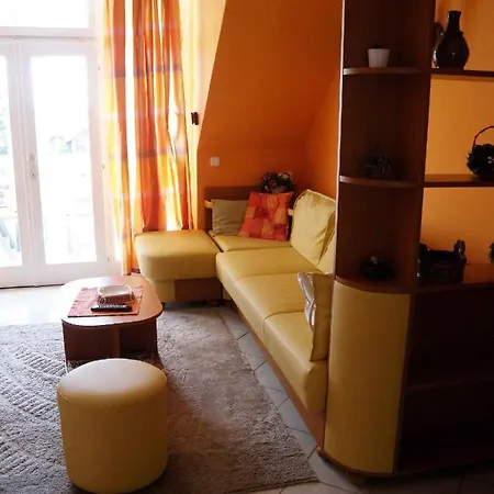 In Fonyod/balaton 18676 Appartement *