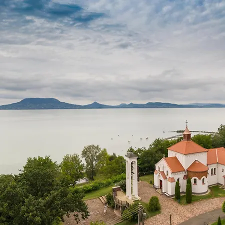 In Fonyod/balaton 18676 *